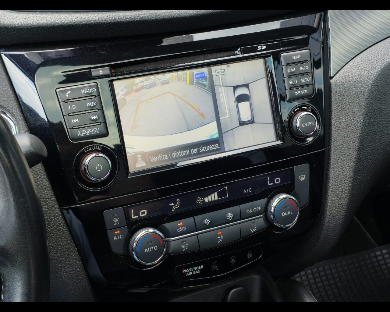 Foto NISSAN Qashqai 1.5 dci N-Connecta 110cv