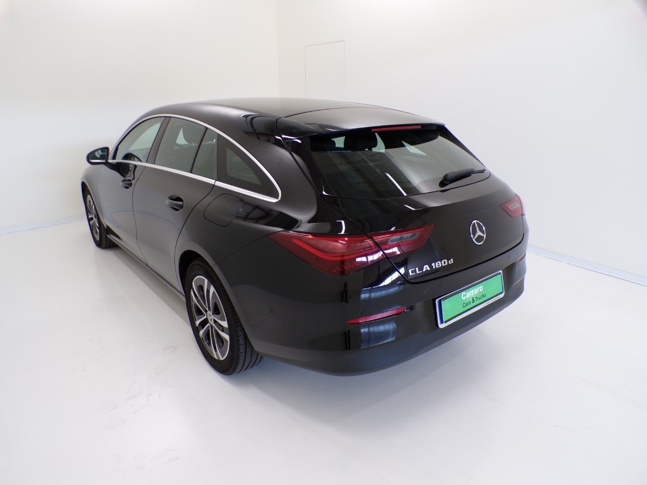 Mercedes  CLA Shooting Brake 180 D Advanced 8G-DCT - 8