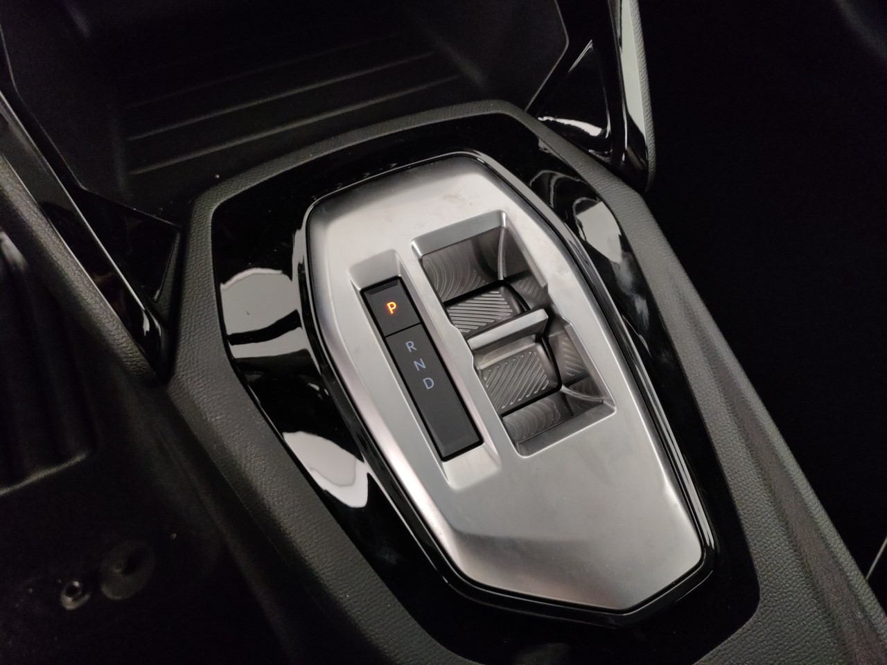 Peugeot 208 Nuovo Ibrido benzina 208 Porto Mantovano