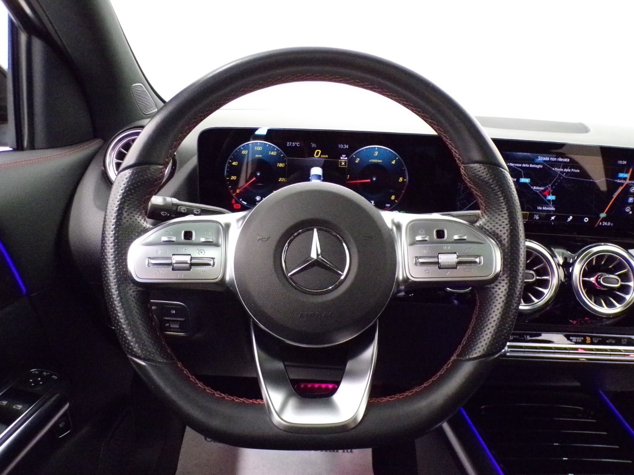 Mercedes GLA GLA 200 D Premium 4Matic 8G-DCT - 17