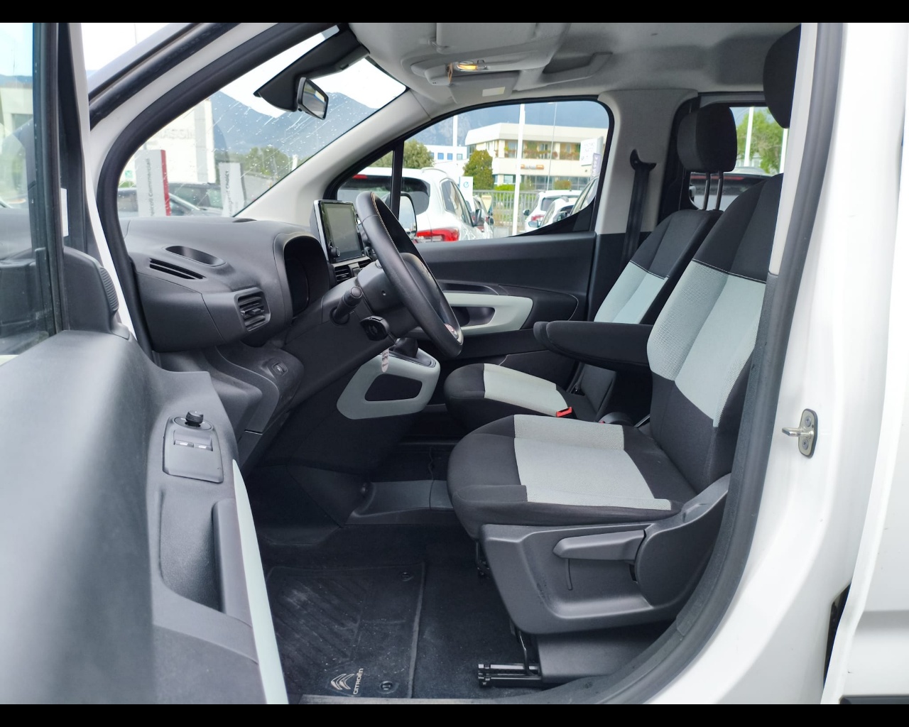 Foto CITROEN Berlingo combi N1 M 1.5 bluehdi 100cv S&S Feel m6
