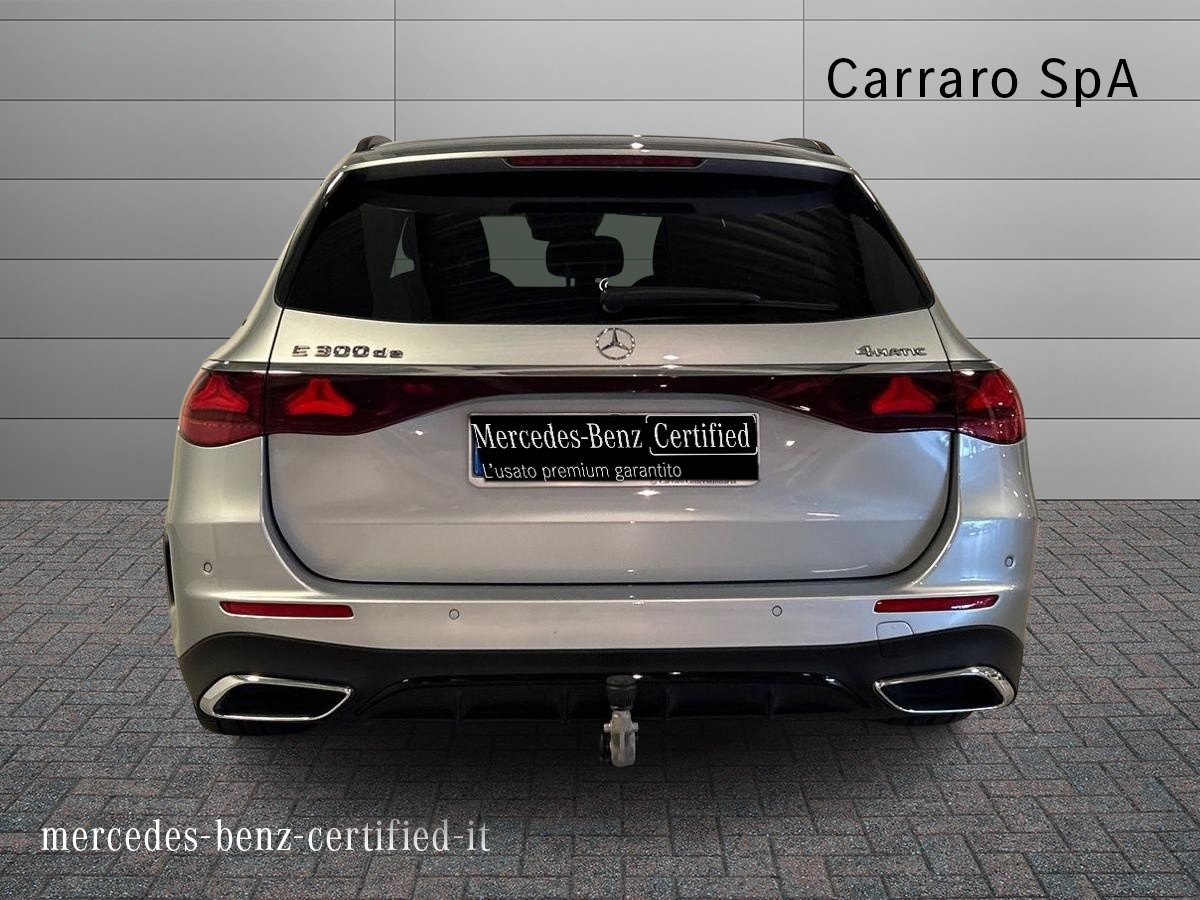 Mercedes  Classe E Station Wagon 300 de Plug in hybrid AMG Line Advanced 4Matic 9G-Tronic - 4