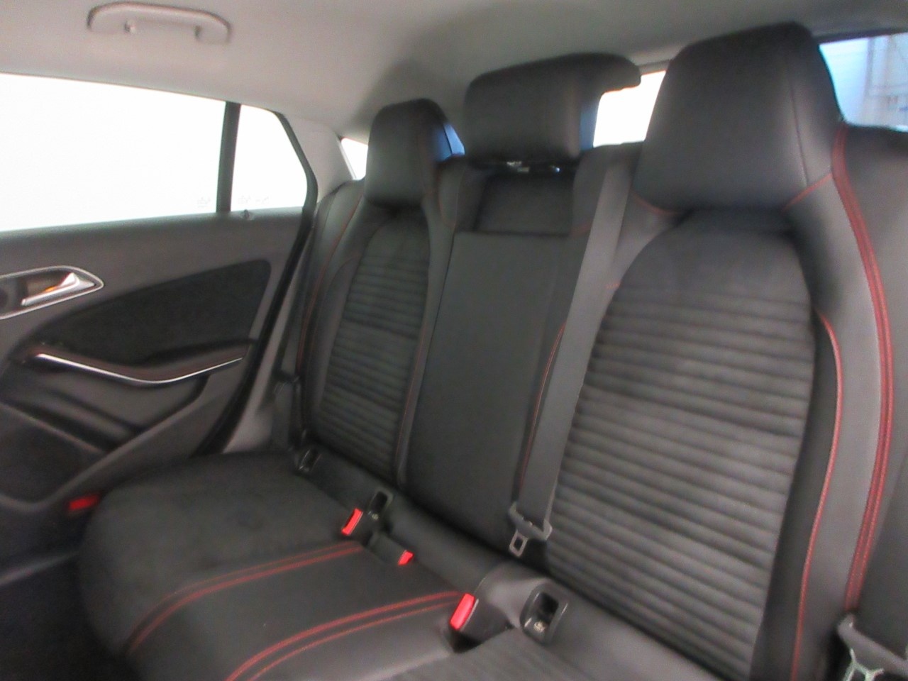 Mercedes CLA Shooting Brake CLA Shooting Brake 200 D Premium 4Matic 7G-DCT - 13