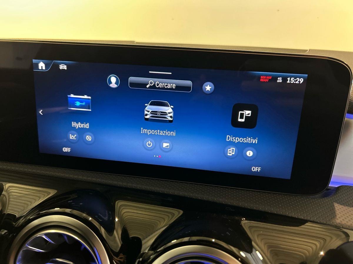 Mercedes  Classe A 250 e Plug-In-Hybrid Advanced Plus AMG Line Speedshift DCT AMG 8G - 12