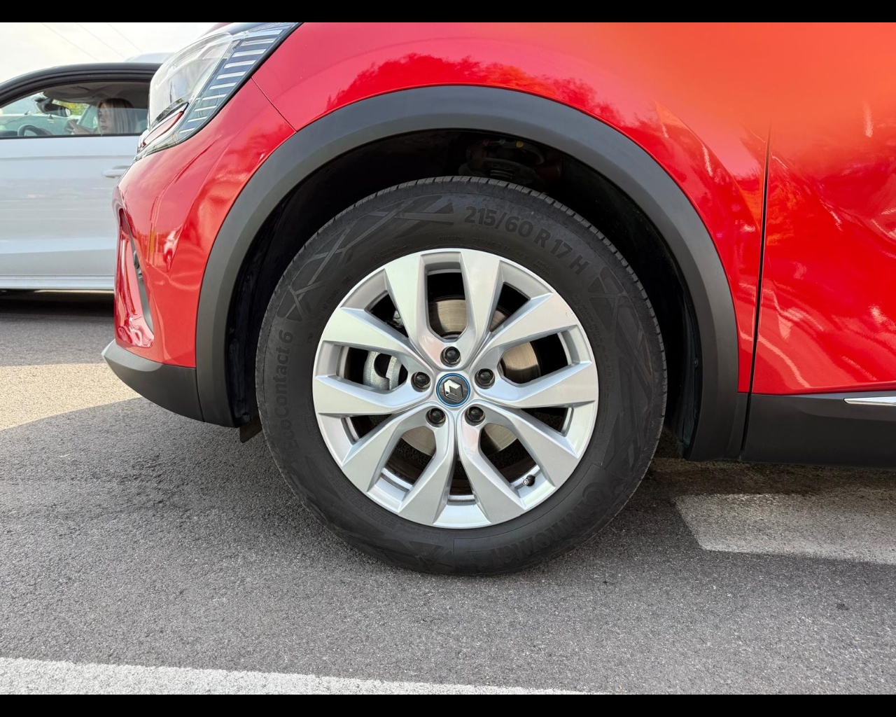 Foto RENAULT Captur 1.6 E-Tech hybrid Intens 145cv auto