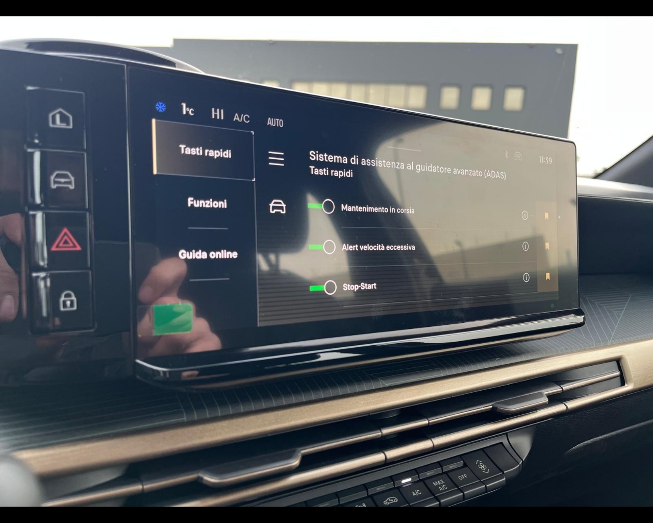 Foto LANCIA Nuova Ypsilon Mhev Serie 1 Nuova Ypsilon 1.2 110cv Ibrida