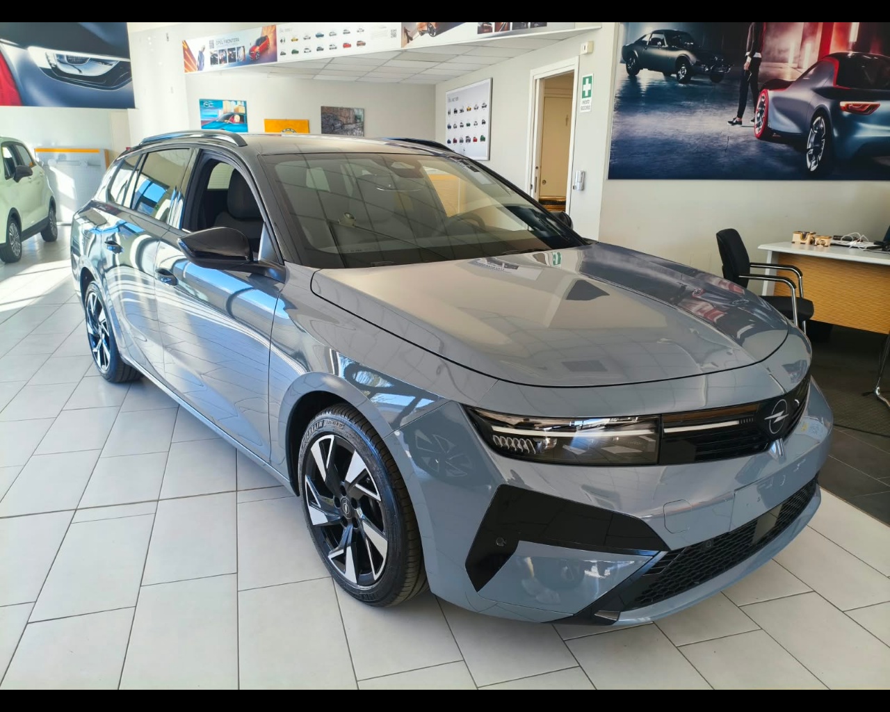 Foto OPEL Astra ST GS Diesel 130cv (96kW) Automatico