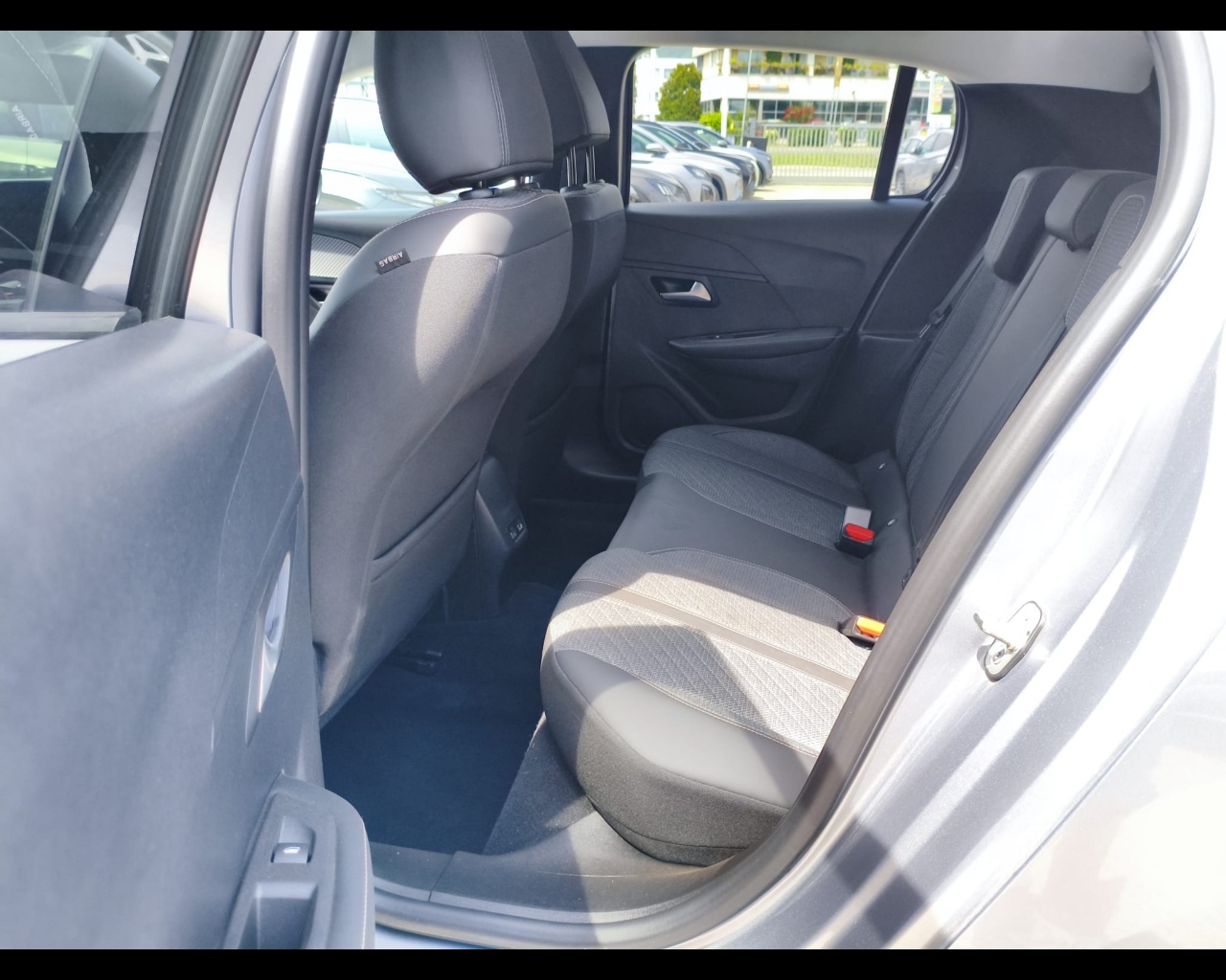 Foto PEUGEOT 208 1.2 puretech Allure s&s 100cv
