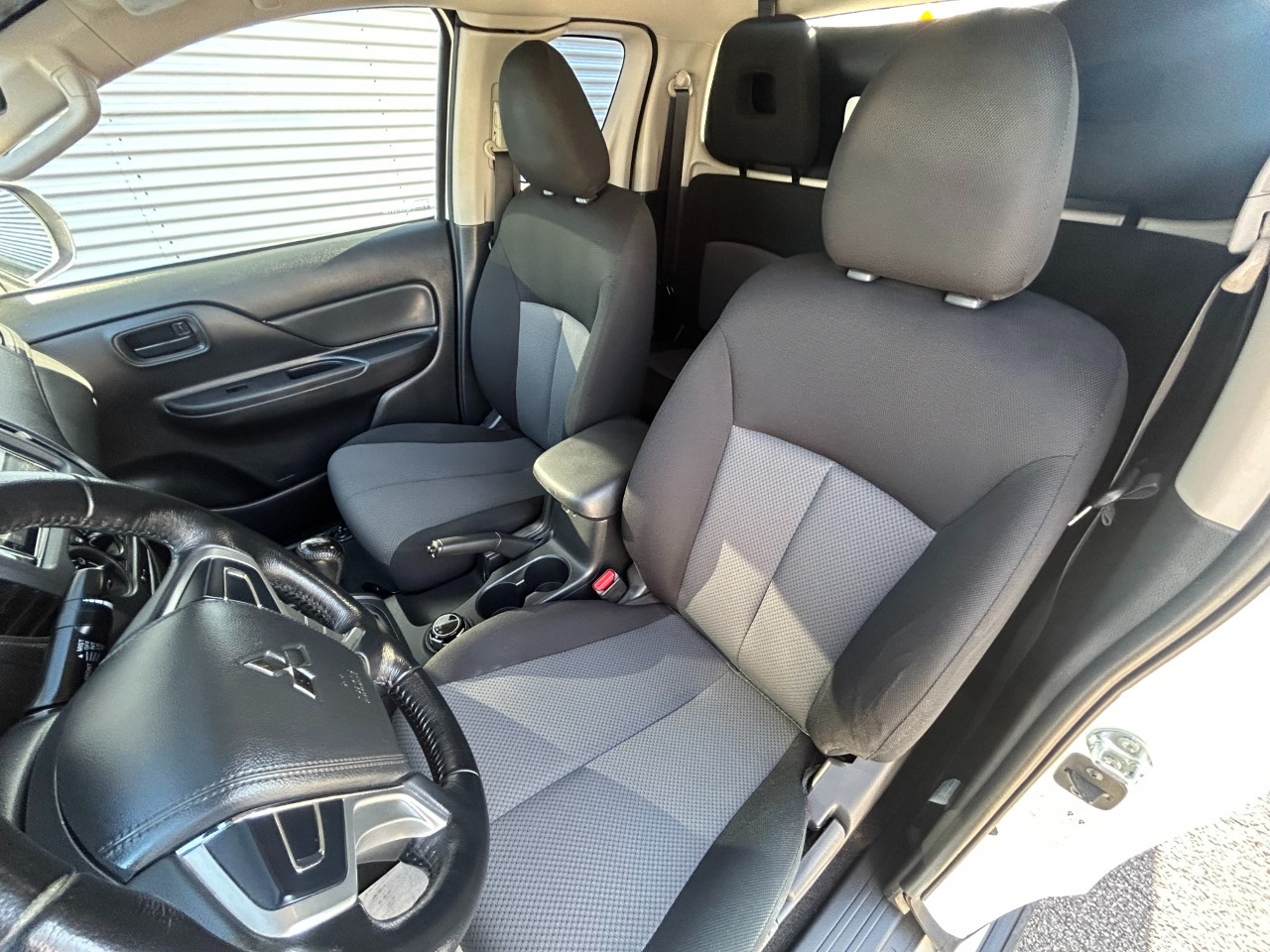 Mitsubishi L200 Cab VI L200 cl.cab 2.3d Invite Connect 4wd 150cv - 18