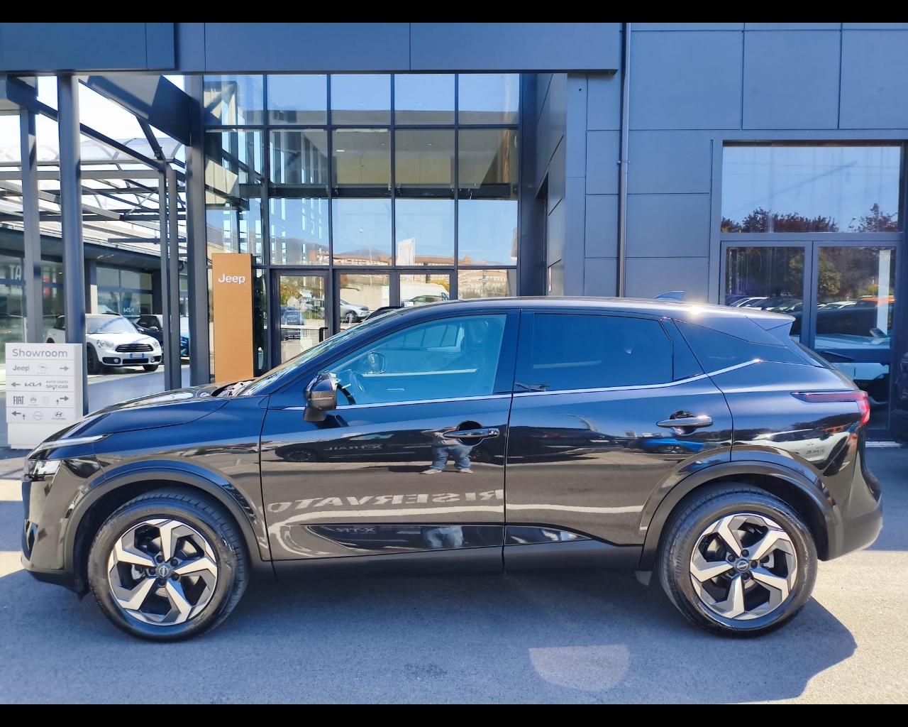 Foto NISSAN Qashqai 1.3 mhev N-Connecta 2wd 140cv