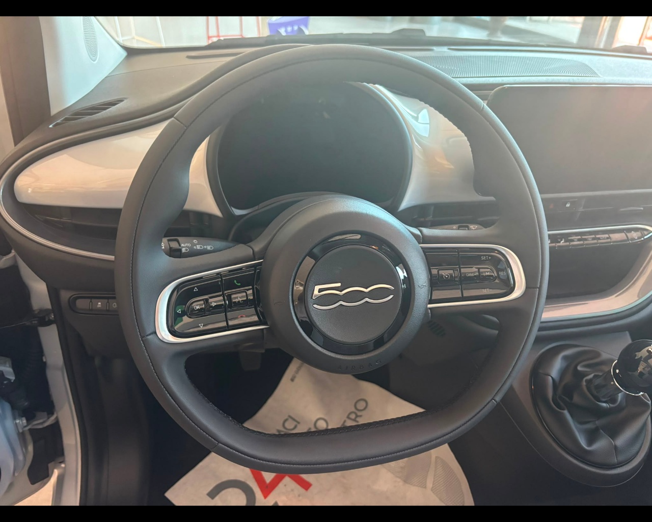 Foto FIAT 500 Hybrid Cabrio Icon 1.0 Hybrid Cabrio