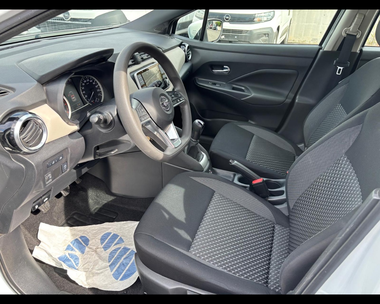 Foto NISSAN Micra 1.0 ig-t Eco Acenta 92cv