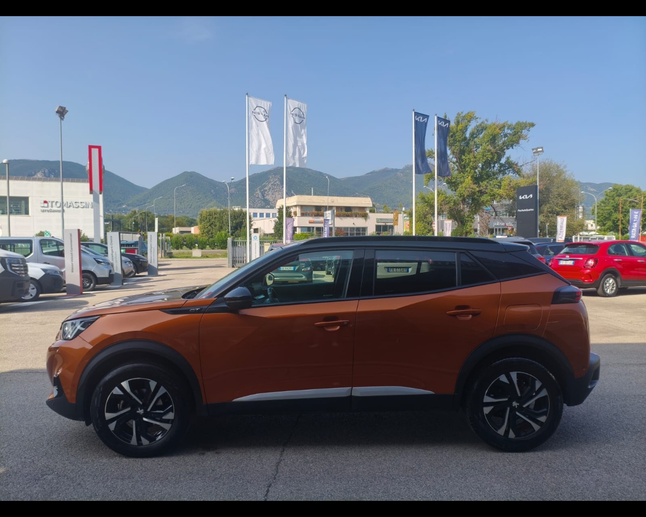 Foto PEUGEOT 2008 1.2 puretech GT Pack s&s 130cv eat8