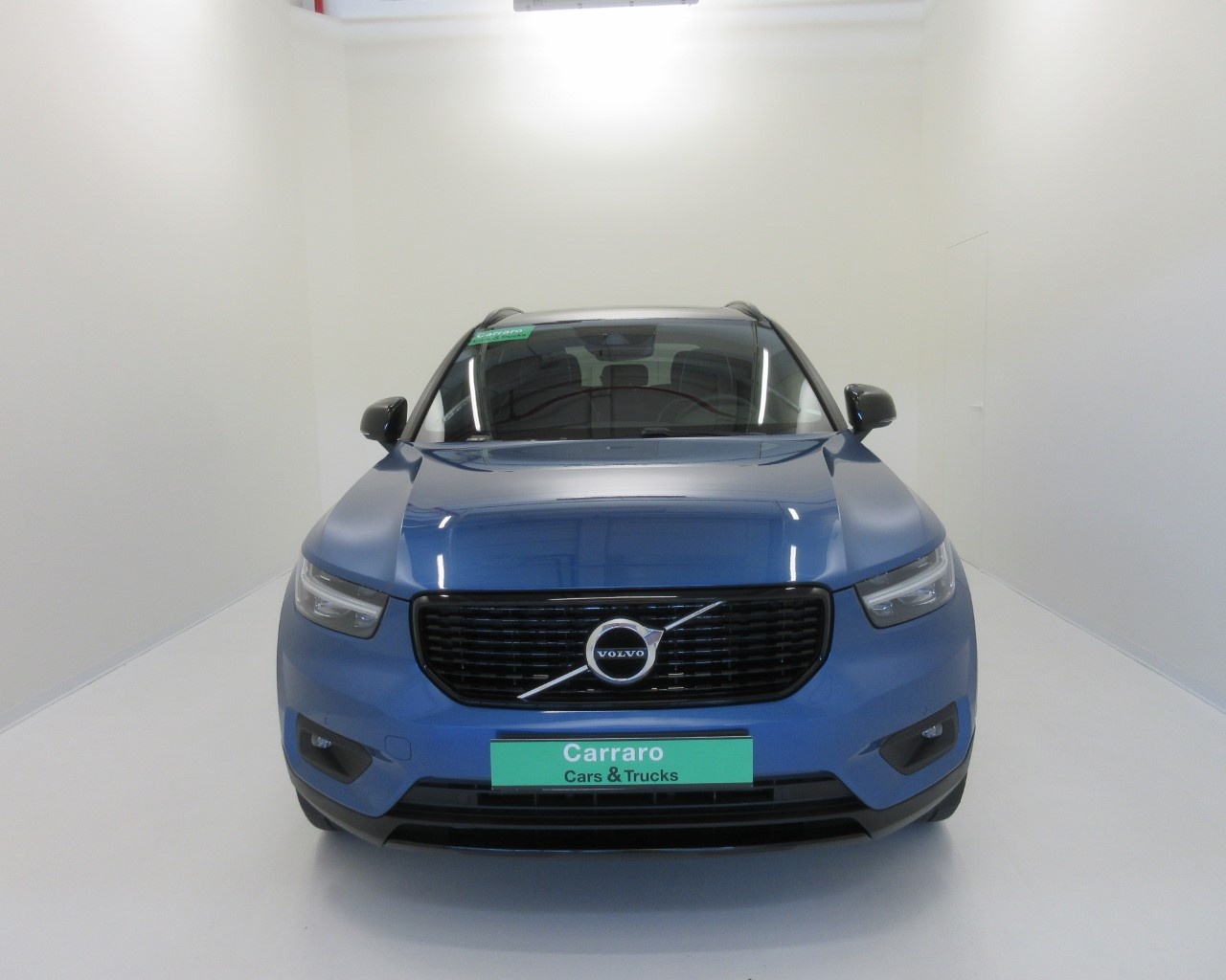 Volvo XC40 XC40 2.0 D4 R-Design AWD Geartronic - 2