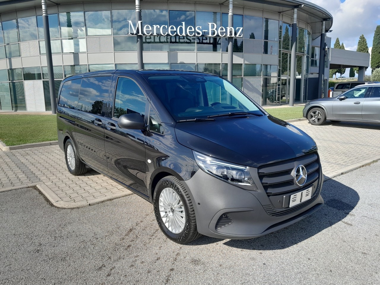 Mercedes Vito Mixto eVito Tourer PRO 129 Long - 2