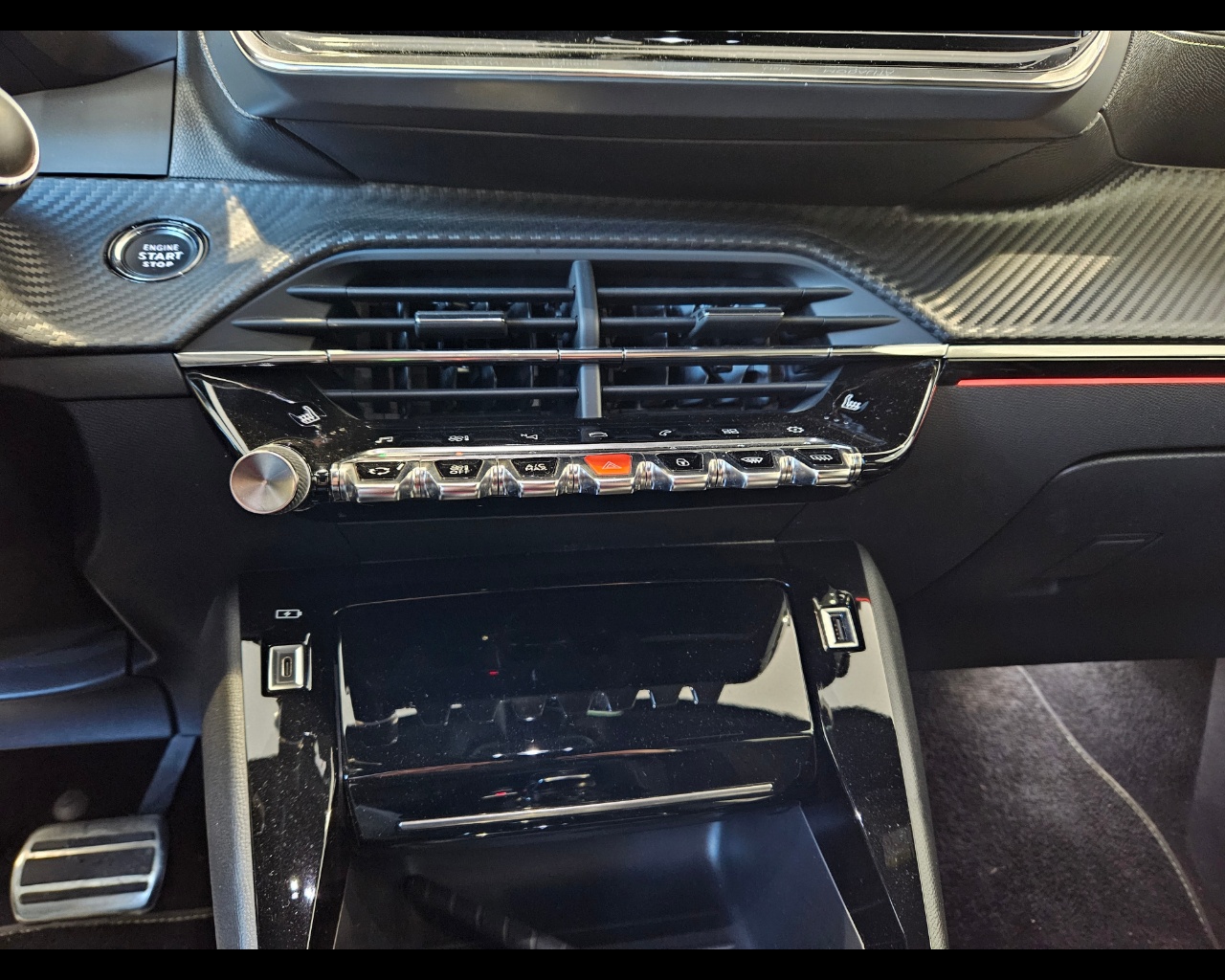 PEUGEOT 208 1.2 puretech GT Pack s&s 100cv eat8 Benzina Usato - 9