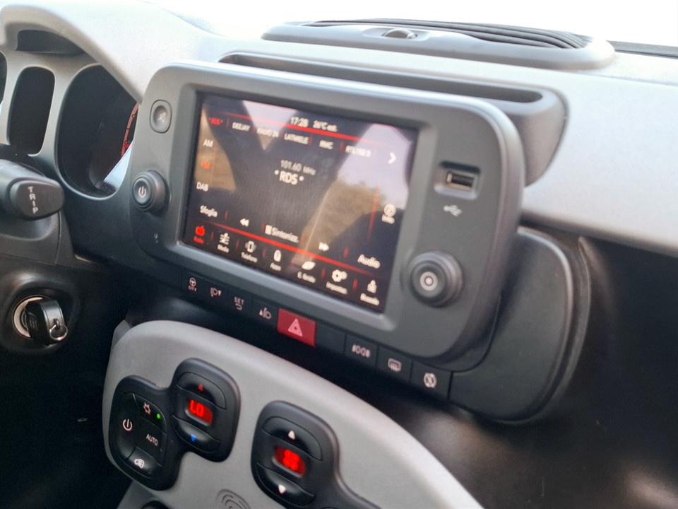 FIAT Panda 1.0 firefly hybrid Cross s&s 70cv 5p.ti Ibrida usato - 15
