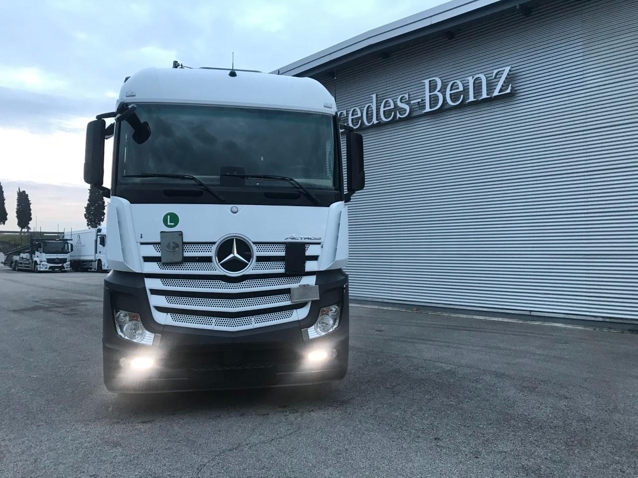 Mercedes Actros actros 2543 L flat cab. Str.Sp. 2,5 Euro VI