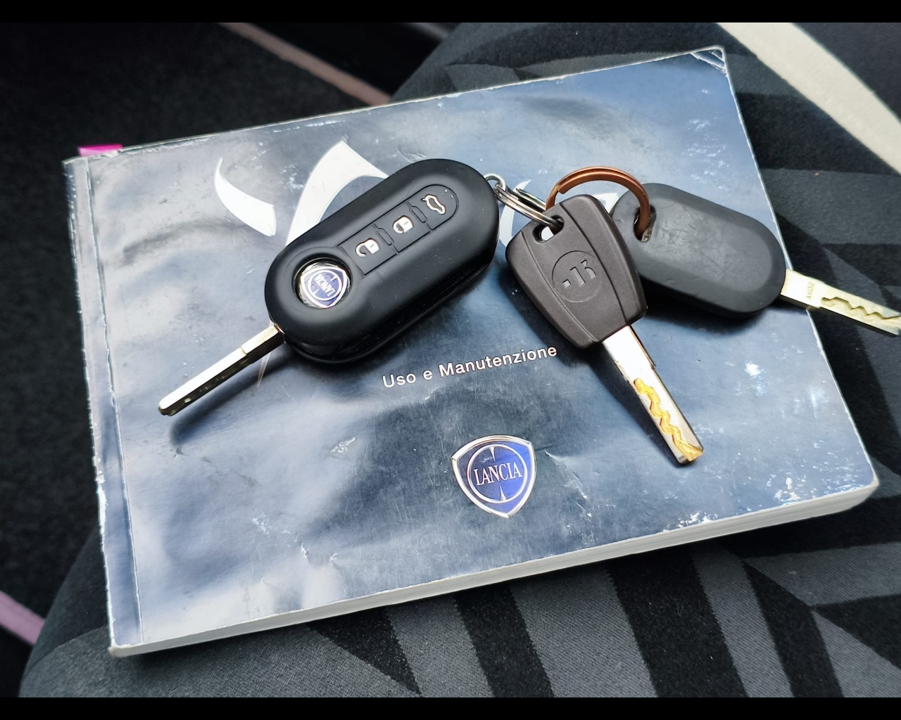 Foto LANCIA Ypsilon 1.2 Gold ecochic Gpl 69cv