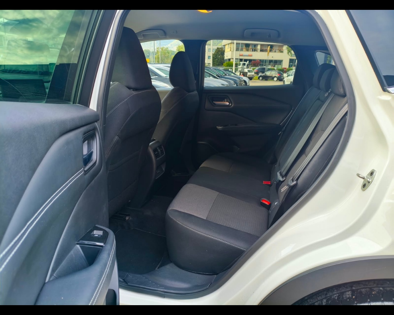 Foto NISSAN Qashqai 1.5 e-power N-Connecta 2wd