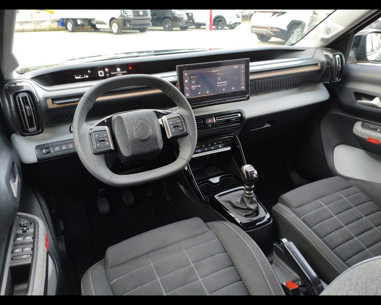 Foto CITROEN C3 Aircross 1.2 puretech turbo Plus 100cv