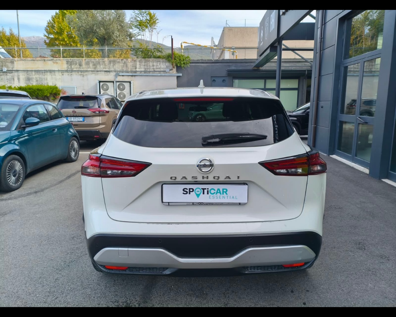 Foto NISSAN Qashqai 1.3 mhev N-Connecta 2wd 140cv (leggere la descrizione!)
