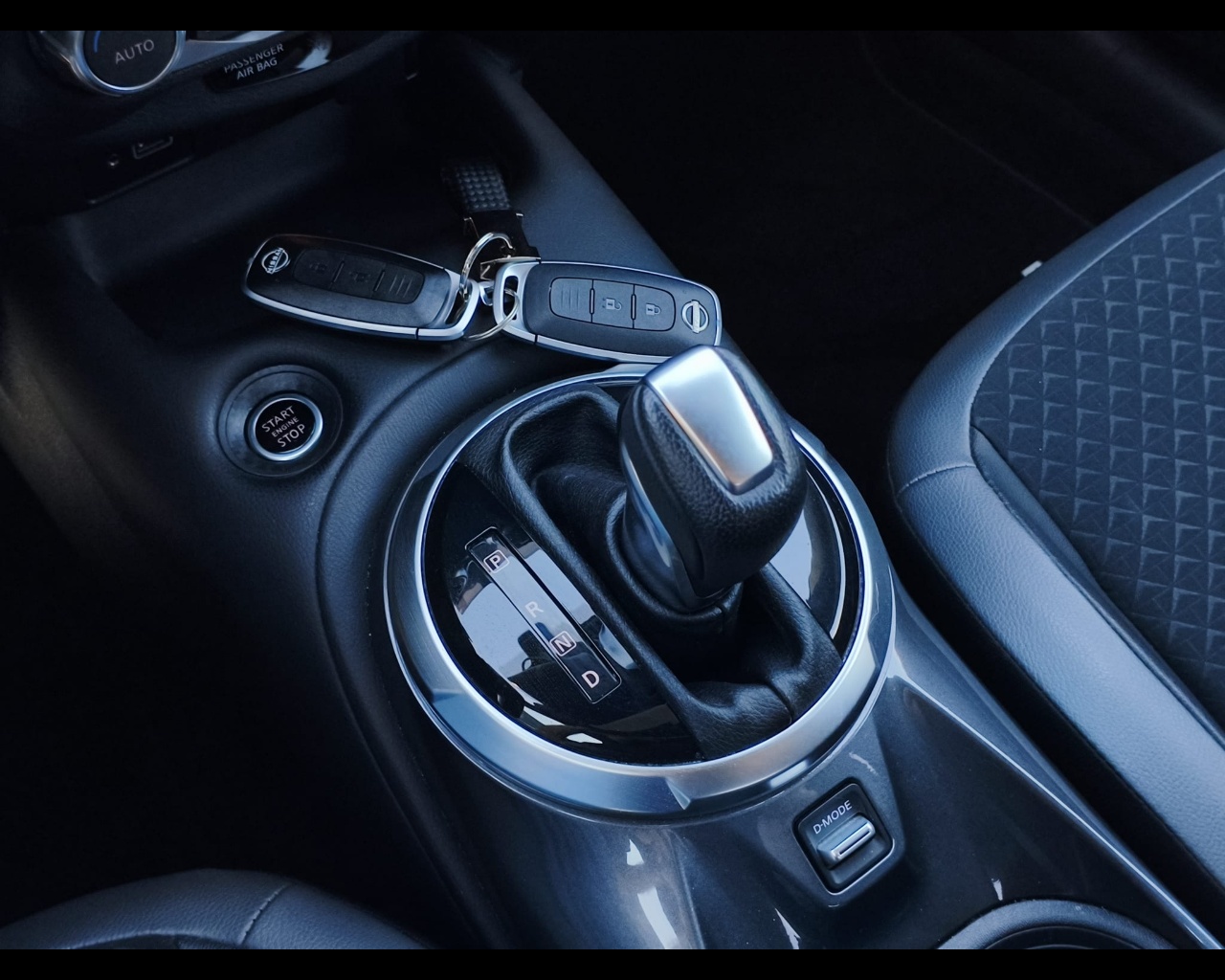 Foto NISSAN Juke 1.0 dig-t N-Design 114cv dct