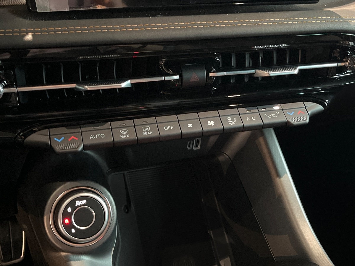 Alfa Romeo Tonale Nuovo Ibrido benzina Tonale Rovigo