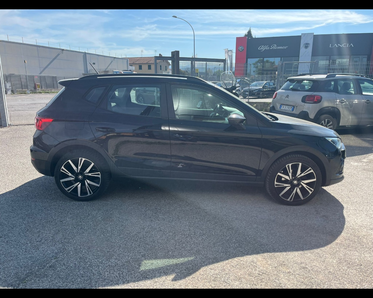 Foto SEAT Arona 1.0 tgi Black Edition 90cv