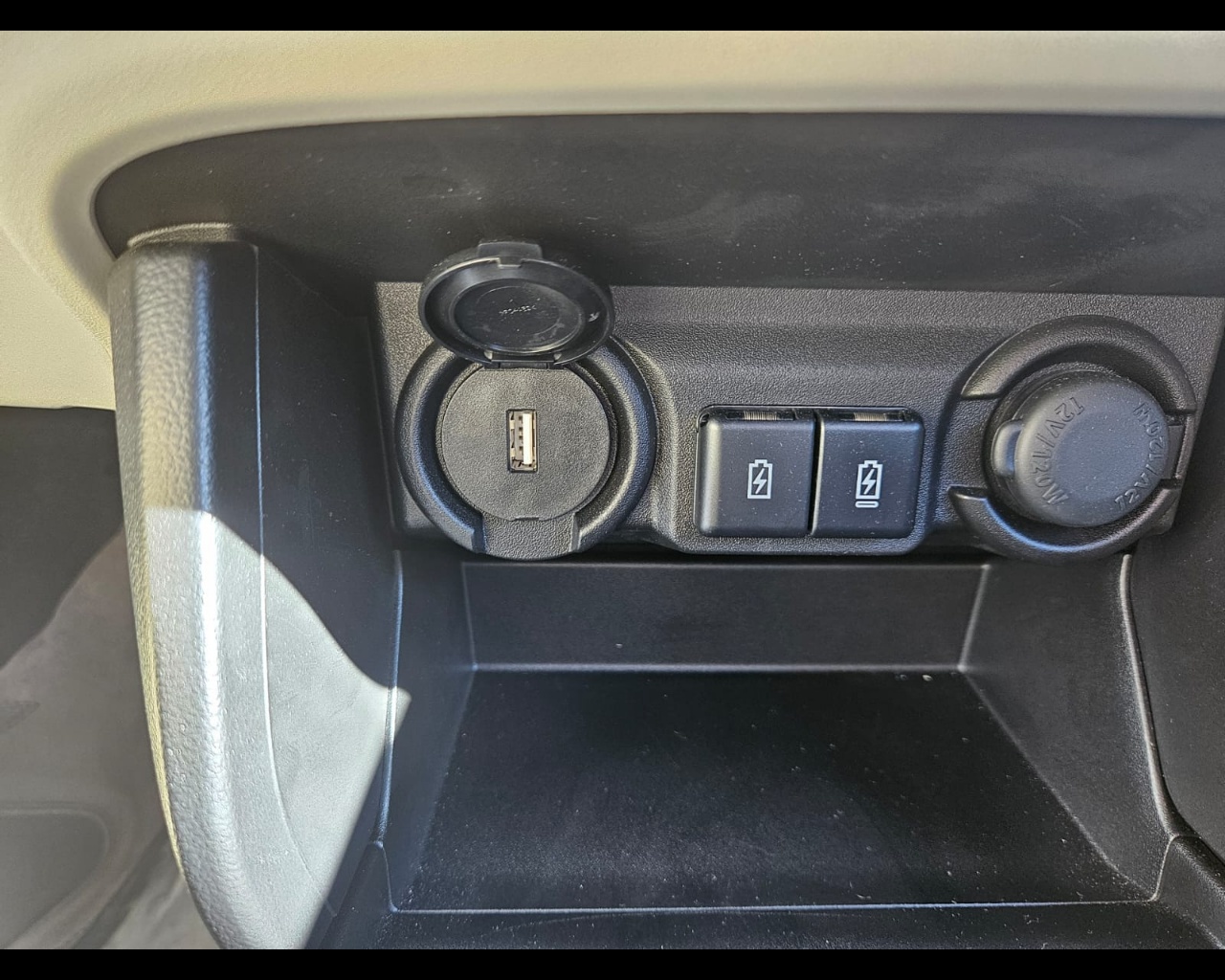 Foto SUZUKI Swift 1.2h Top 2wd