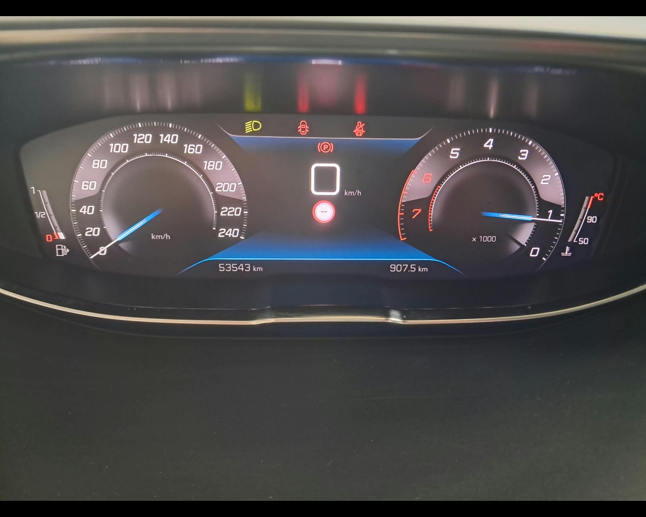 Foto PEUGEOT 3008 1.2 puretech t Active Pack s&s 130cv