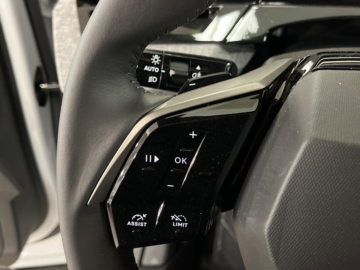 Peugeot 3008 Nuovo Ibrido benzina 3008 Verona