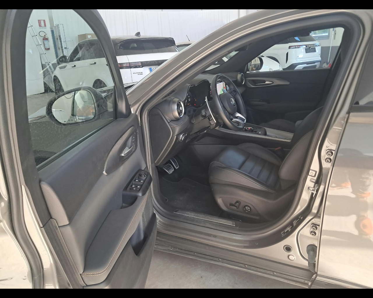 Foto ALFA ROMEO Tonale 1.6 Veloce 130cv tct6