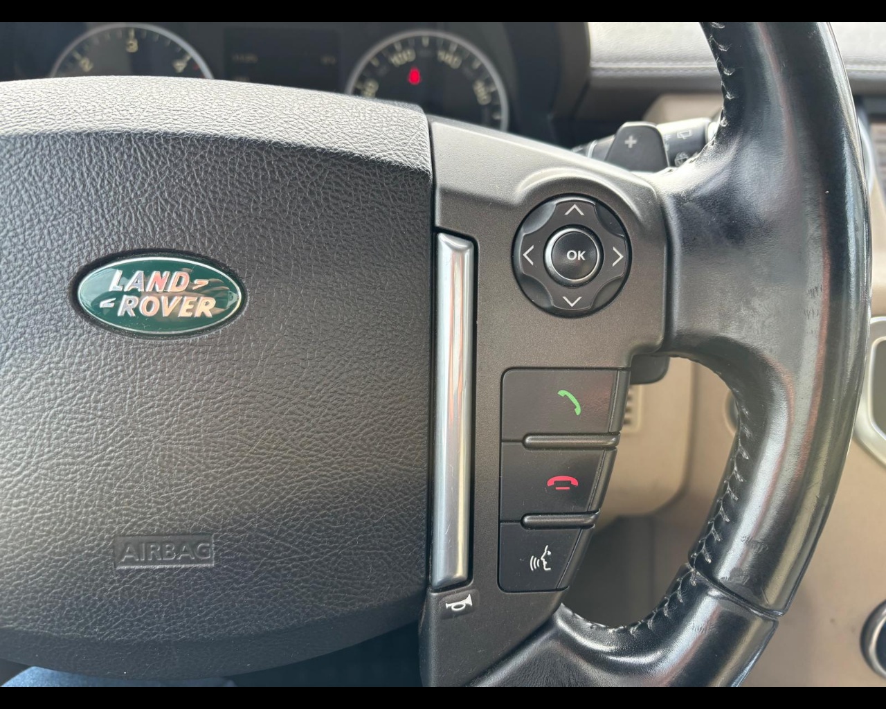 Foto LAND ROVER Discovery 3.0 sdV6 HSE 255cv auto