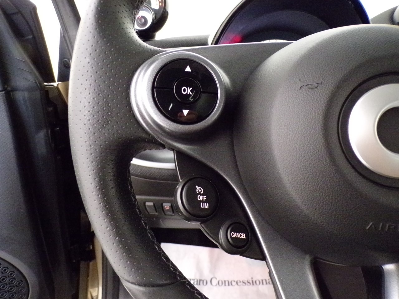 smart fortwo fortwo 22kW EQ Pulse - 13