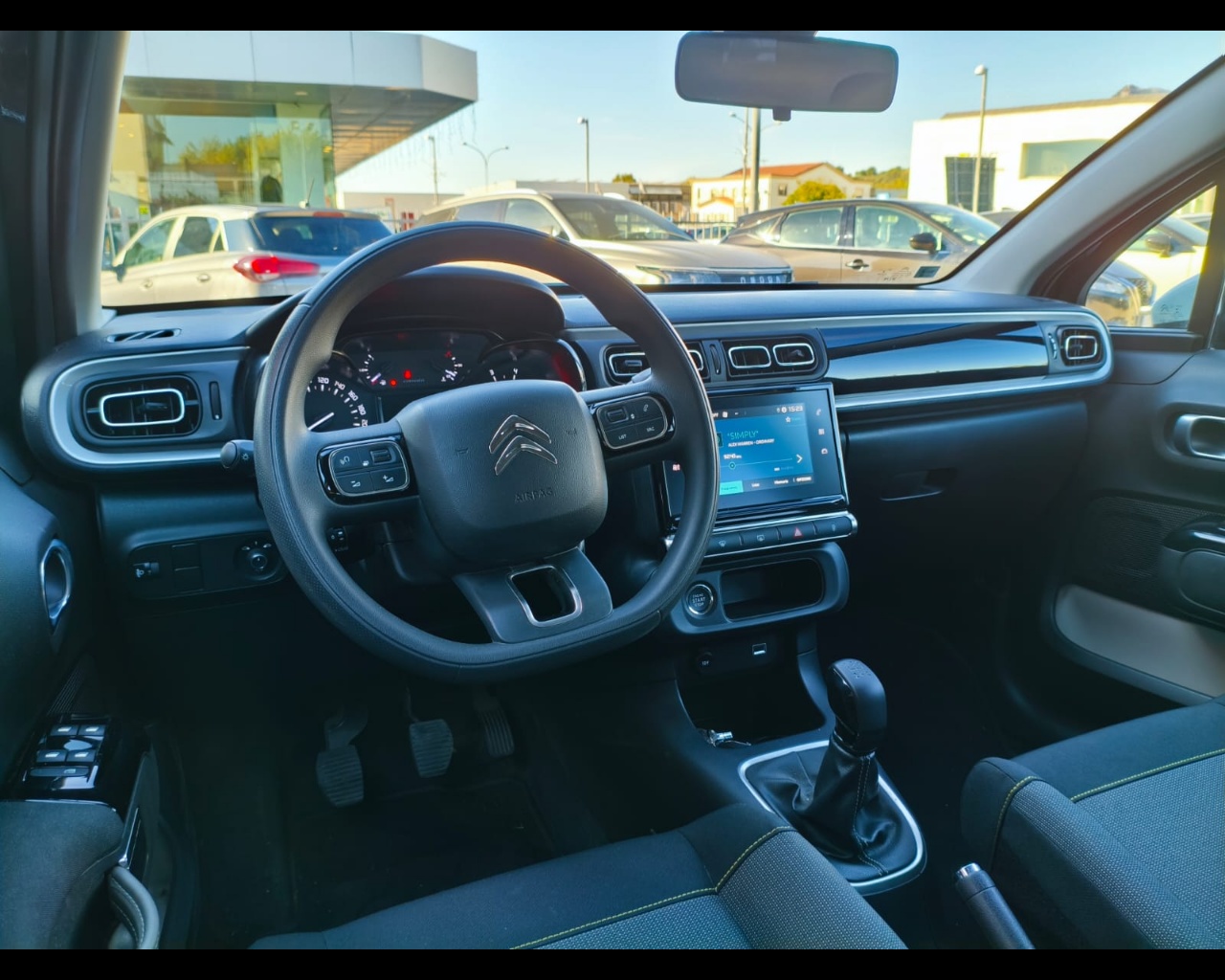 Foto CITROEN C3C3 1.2 puretech Shine Pack s&s 83cv