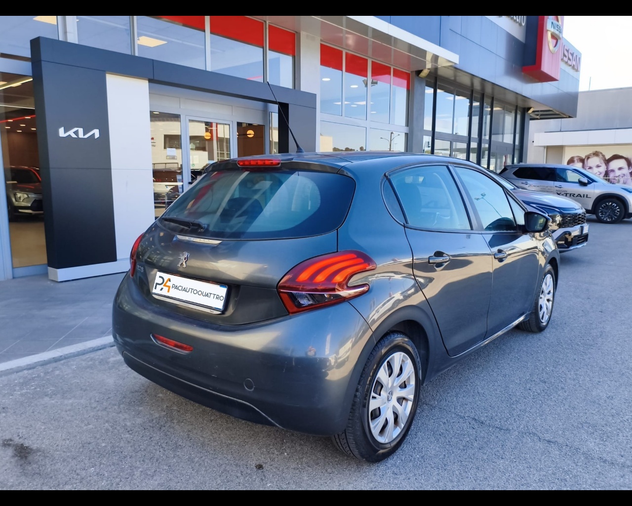 Foto PEUGEOT 208 5p 1.0 puretech Active 68cv