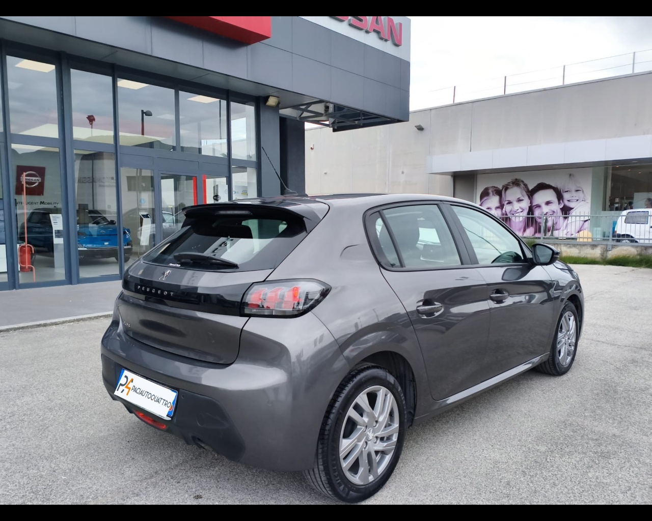 Foto PEUGEOT 208 1.2 puretech Active Pack s&s 75cv