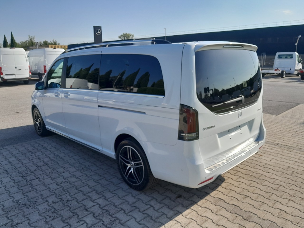 Mercedes Classe V V 300 d AVANTGARDE Extralong - 4
