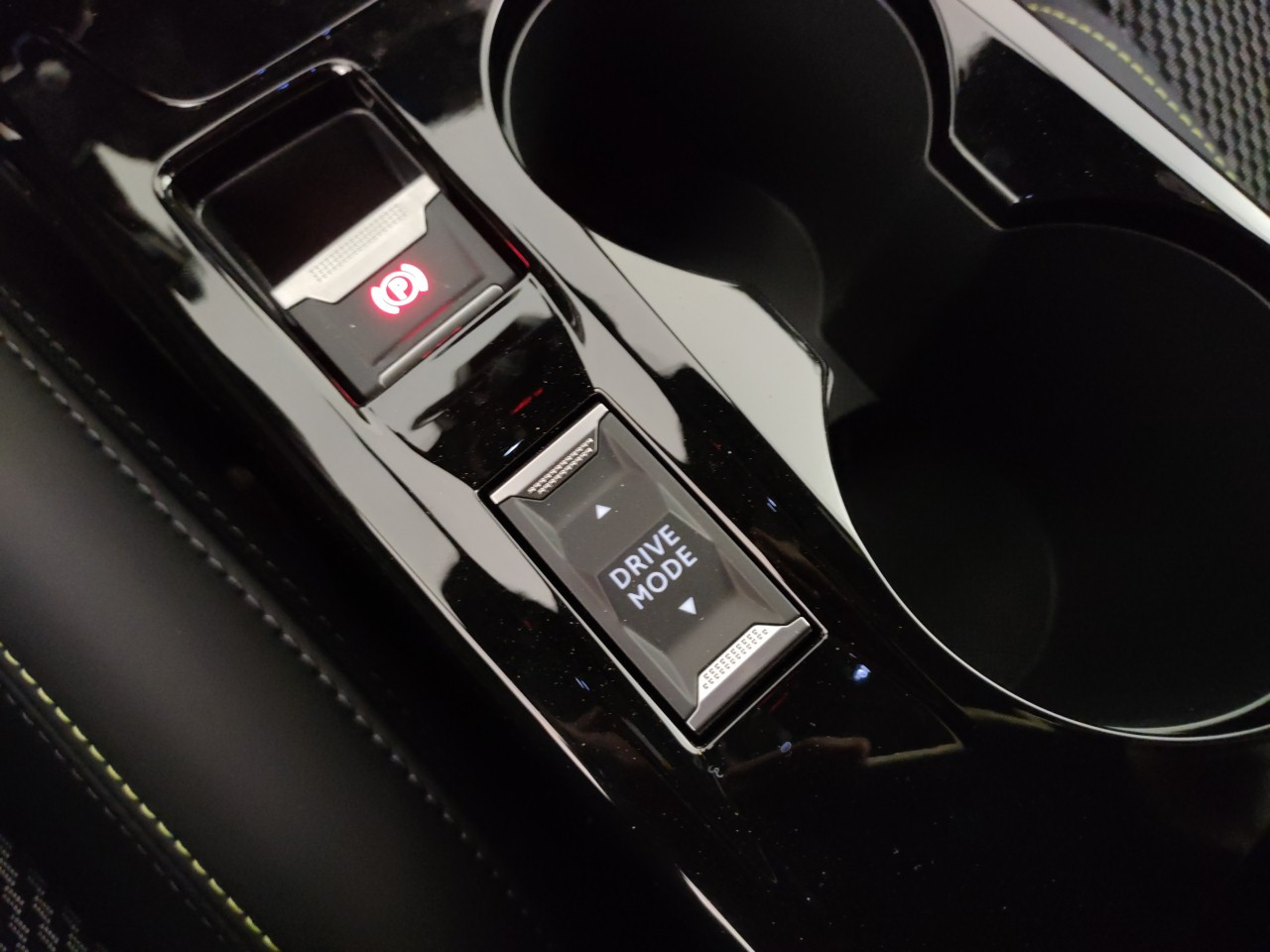 Peugeot 208 Nuovo Ibrido benzina 208 Porto Mantovano