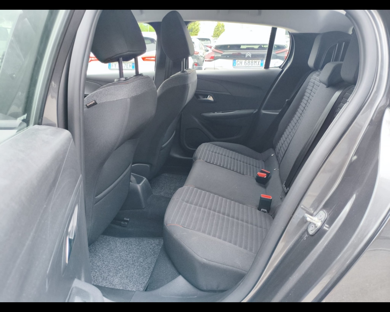 Foto PEUGEOT 208 1.2 puretech Active Pack s&s 75cv