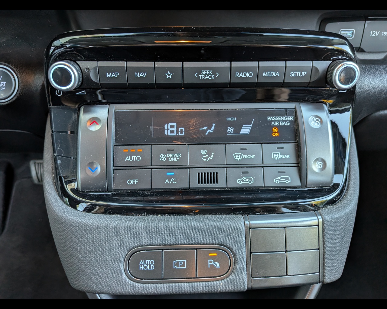 Foto HYUNDAI INSTER 49 KWH XCLASS+AP