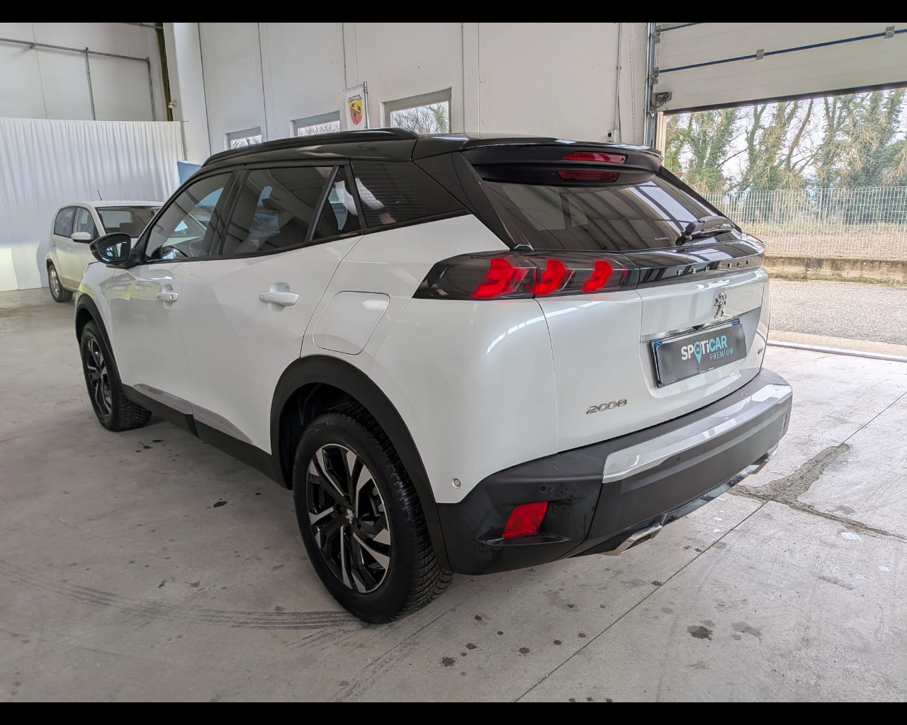 Foto PEUGEOT 2008 1.2 puretech GT s&s 130cv eat8