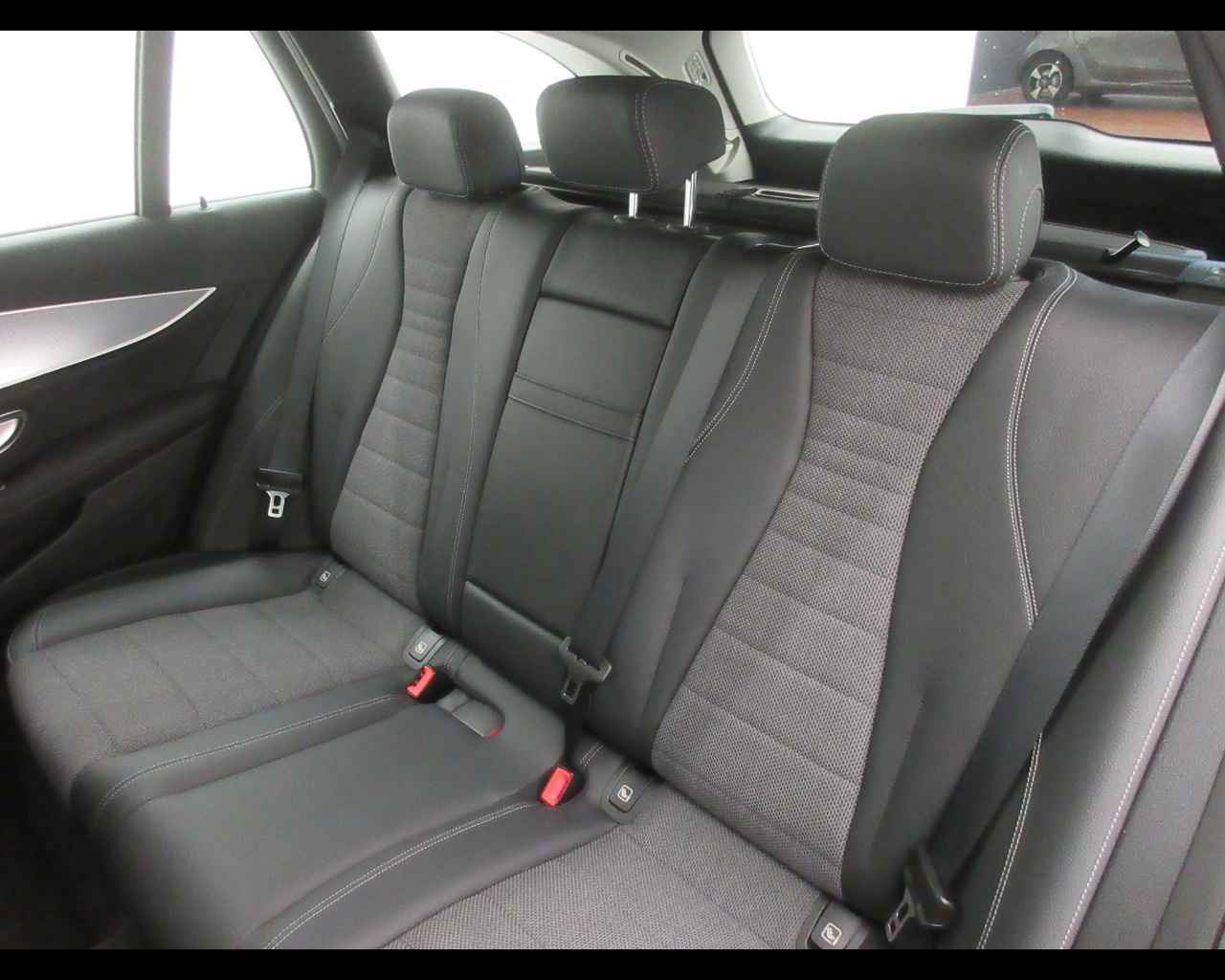Mercedes Classe E Station Wagon Classe E Station Wagon 200 D Business Sport 9G-Tronic Plus - 13
