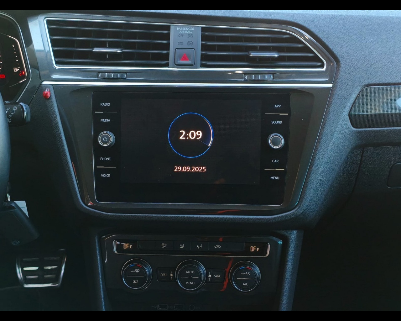 Foto VOLKSWAGEN Tiguan 1.5 tsi Sport 150cv dsg