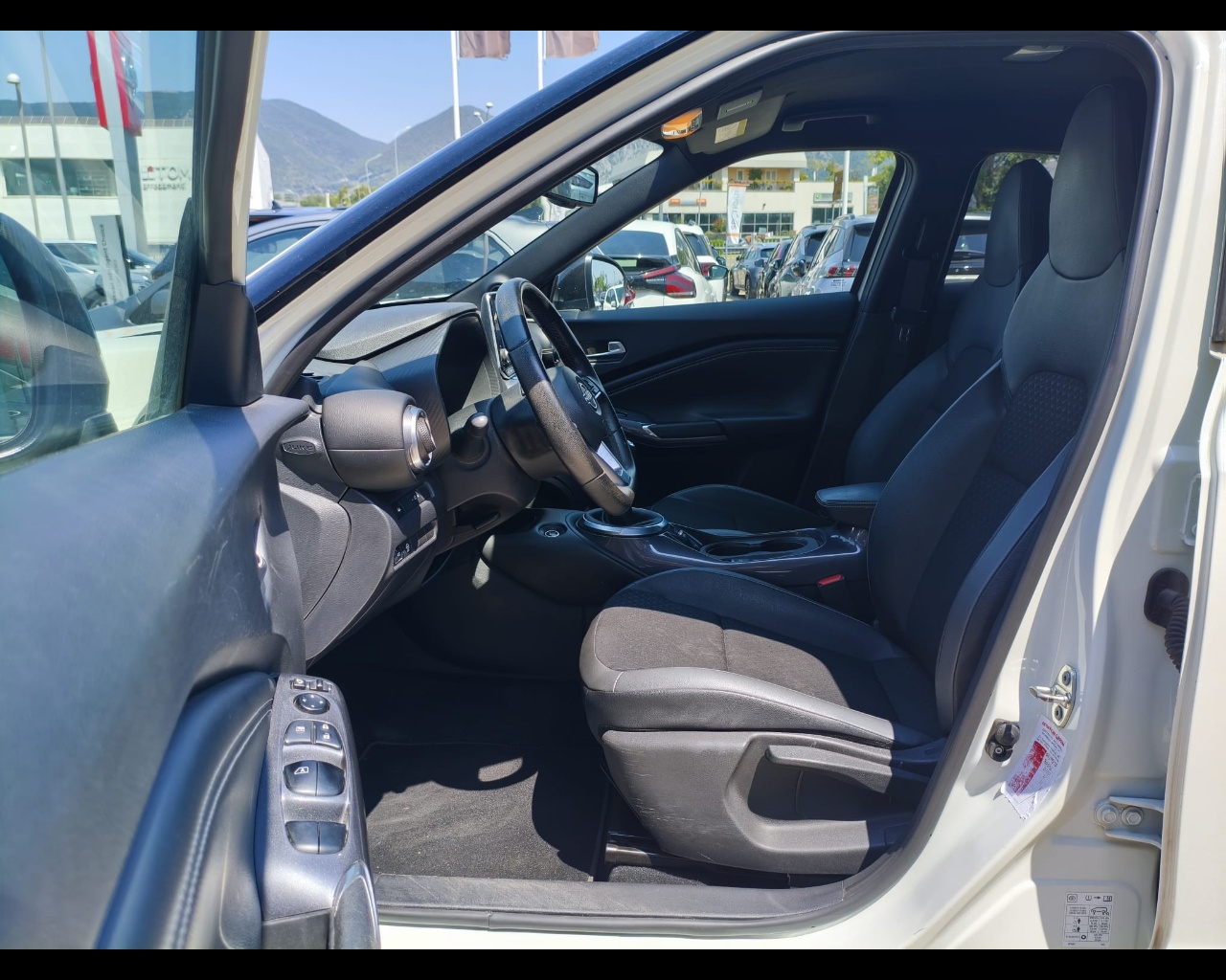 Foto NISSAN Juke 1.0 dig-t N-Connecta 114cv