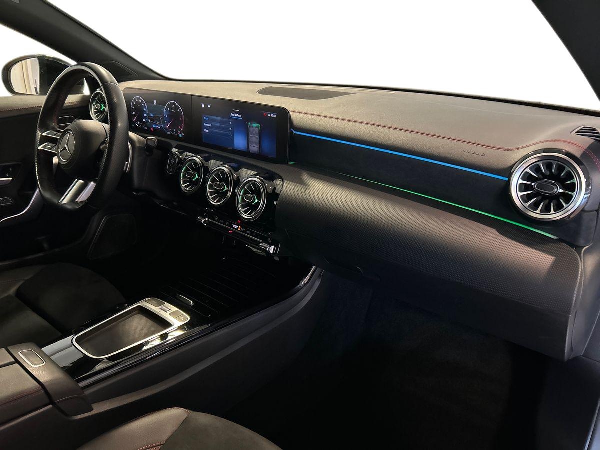 Mercedes  CLA Shooting Brake 200 D AMG Line Advanced Plus 8G-DCT - 15