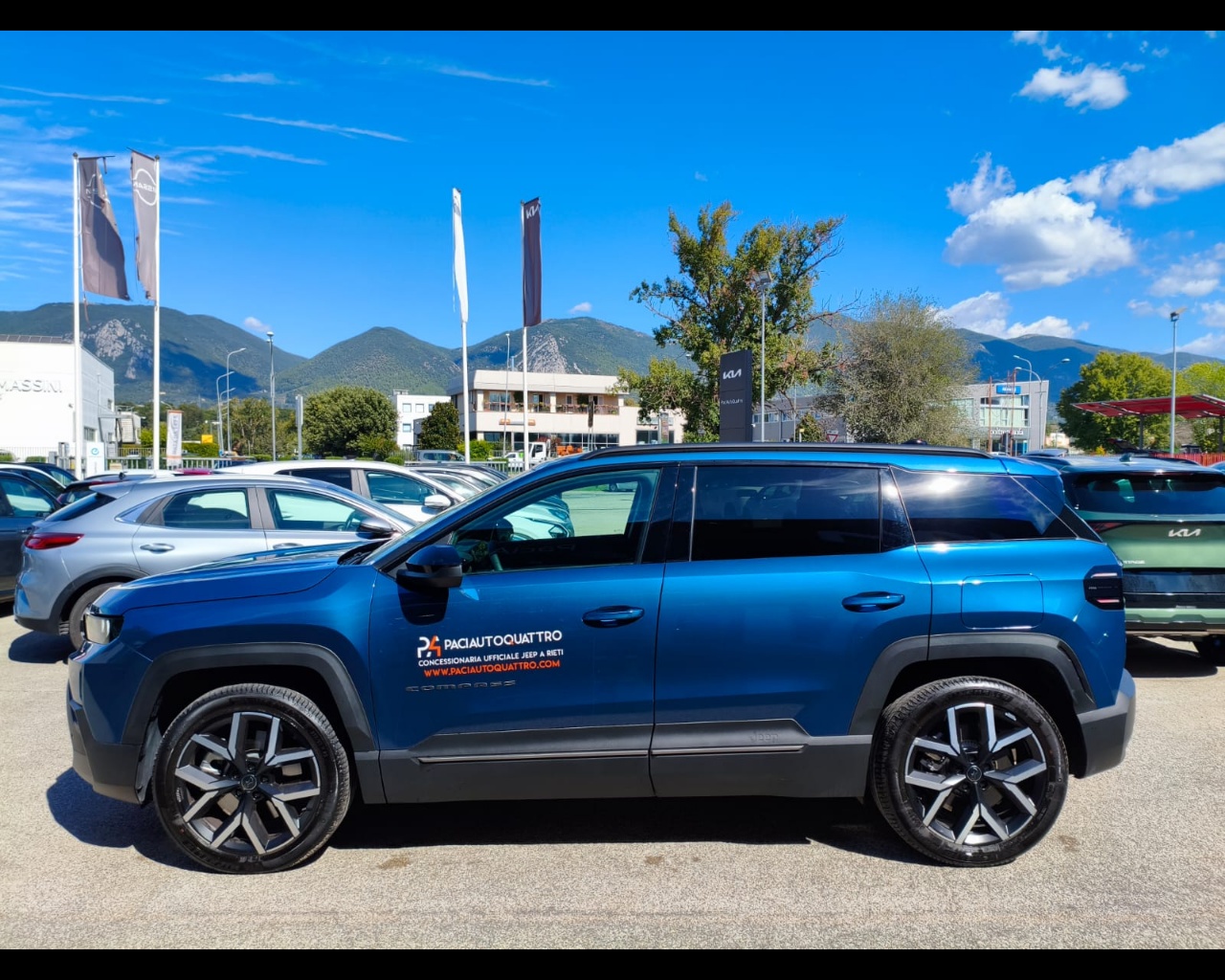 Foto JEEP Nuova Compass E-Hybrid Plug-InFirst Edition 1.6l 195cv Plug-In Hybrid Fw