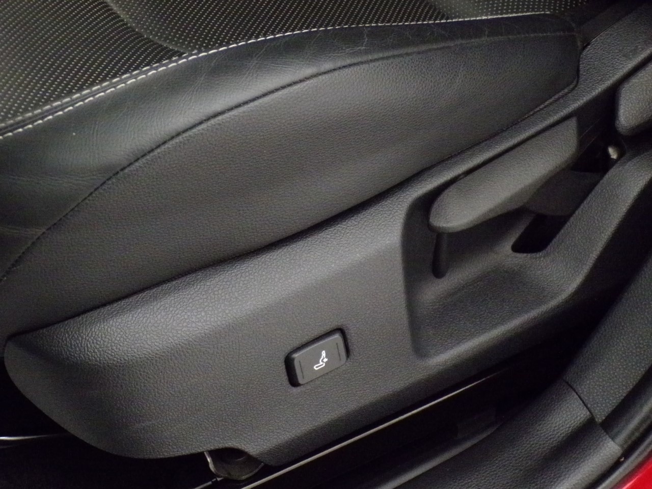 Toyota Corolla Corolla 2.0 Hybrid Lounge CVT - 13