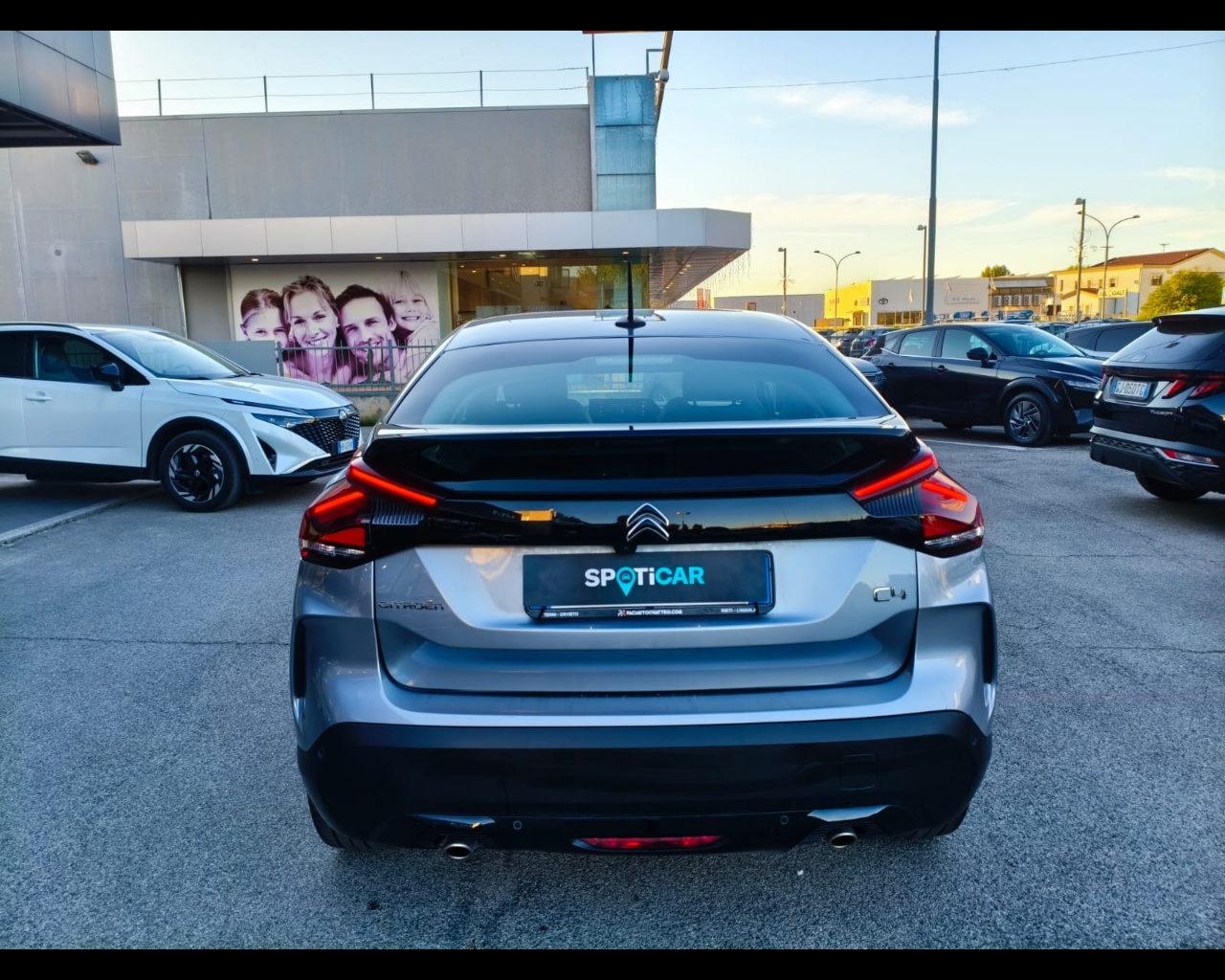 Foto CITROEN C4 1.2 puretech Plus s&s 130cv